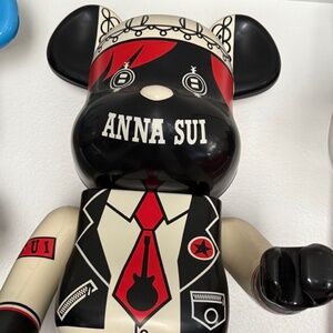 MEDICOM TOY x Anna Sui BE@RBRICK figure 1000%